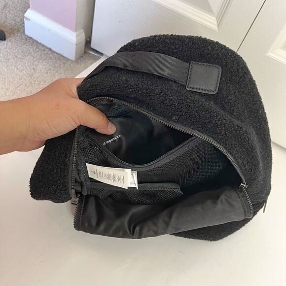 Lululemon City Adventurer Mini Wool Sherpa Shearling Fleece Zip Backpack - Picture 11 of 16